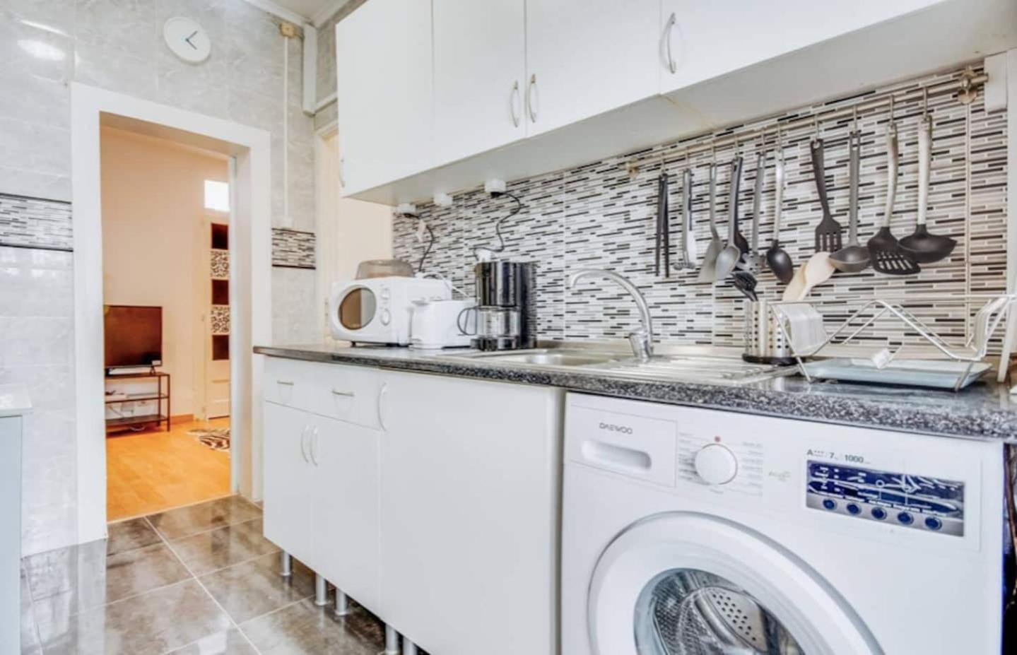 3 Bedroom Apartment In Baixa With River View Lissabon Exterior foto